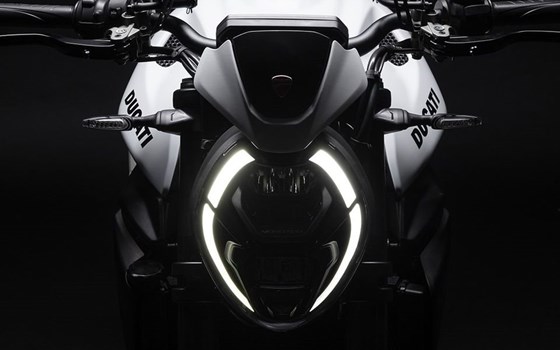 Neufahrzeug Ducati Monster 900 - Bild 4