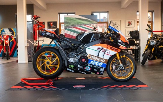 Gebrauchtmotorrad Ducati Panigale V4 R - Bild 1