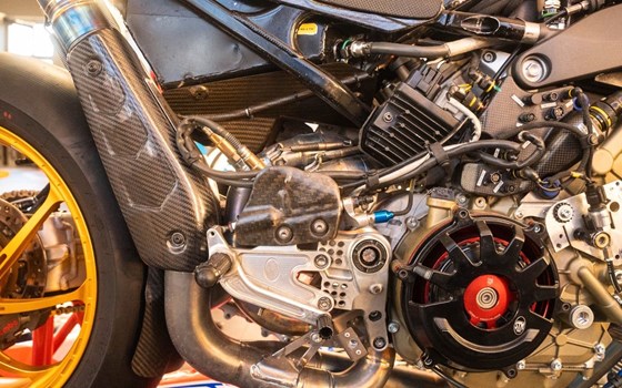 Gebrauchtmotorrad Ducati Panigale V4 R - Bild 12