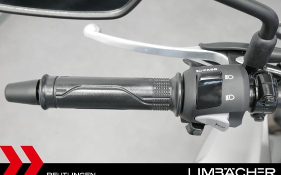 Gebrauchtmotorrad Honda CB125R - Bild 6