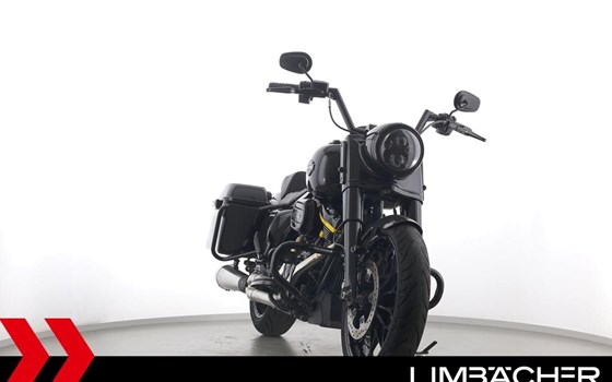 Gebrauchtmotorrad Harley-Davidson Road King Classic FLHRC - Bild 11