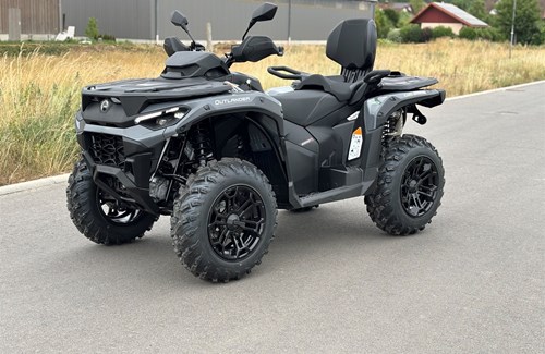 Neumotorrad Can-Am Outlander Max DPS 1000R