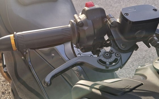 Gebrauchtmotorrad Yamaha TMAX 560 Tech Max - Bild 13