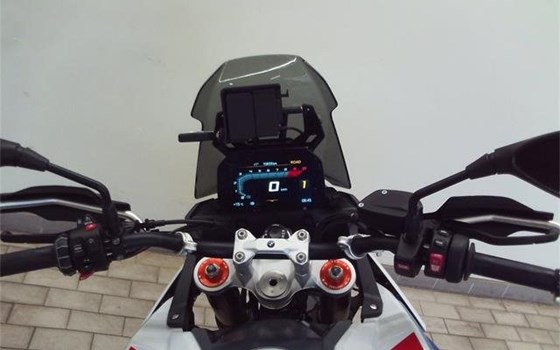 Gebrauchtmotorrad BMW F 900 GS - Bild 8