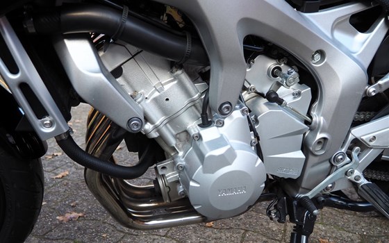 Gebrauchtmotorrad Yamaha FZ6 Fazer - Bild 10