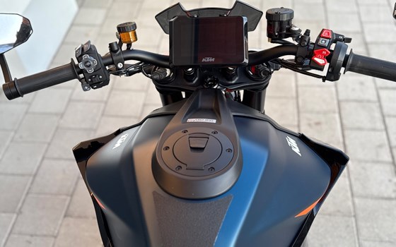Gebrauchtmotorrad KTM 1290 Super Duke R EVO - Bild 12