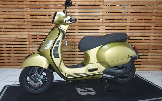 Neufahrzeug Vespa GTS 300 hpe Super Sport - Bild 1