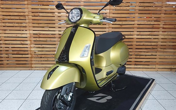 Neufahrzeug Vespa GTS 300 hpe Super Sport - Bild 4