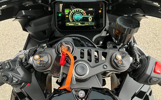 Gebrauchtmotorrad Yamaha R9 - Bild 18