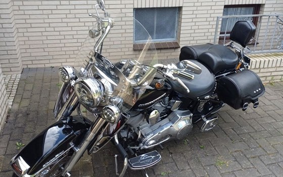 Gebrauchtmotorrad Harley-Davidson Softail Heritage Classic FLSTC - Bild 3