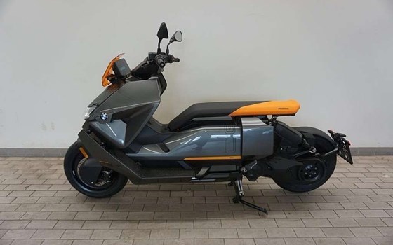 Gebrauchtmotorrad BMW CE 04 - Bild 1