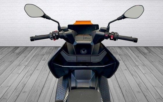 Gebrauchtmotorrad BMW CE 04 - Bild 4