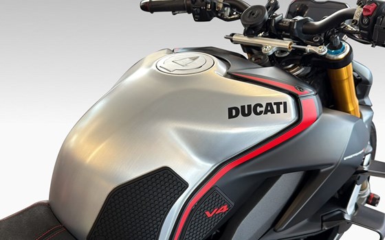 Motorrad Occasion Ducati Streetfighter V4 SP - Bild 8
