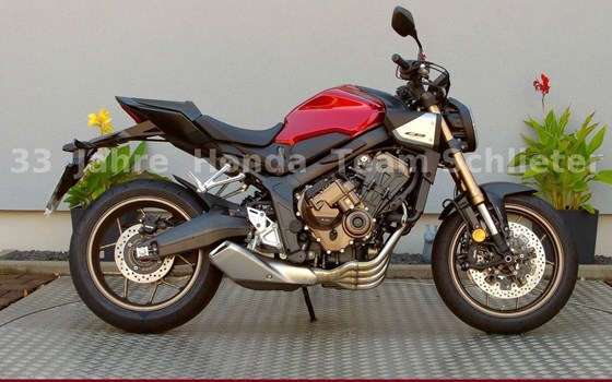 Gebrauchtmotorrad Honda CB650R E-Clutch - Bild 1