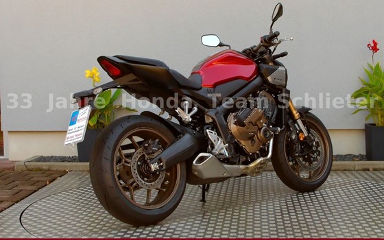 Gebrauchtmotorrad Honda CB650R E-Clutch - Bild 9