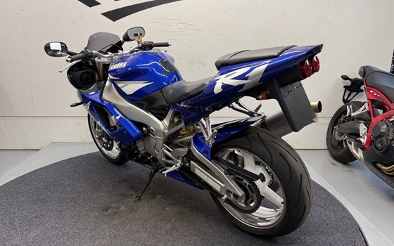 Gebrauchtmotorrad Yamaha R1 - Bild 3