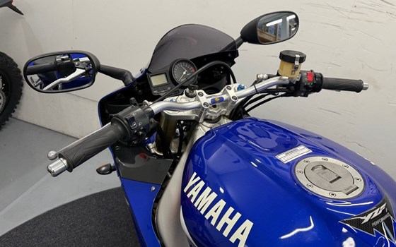 Gebrauchtmotorrad Yamaha R1 - Bild 5