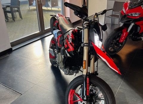 Gebrauchtmotorrad Ducati Hypermotard 698 Mono RVE - Bild 4