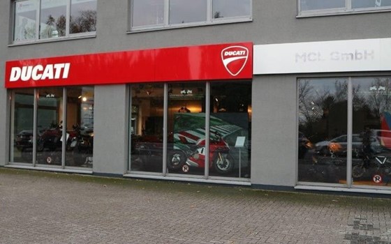 Gebrauchtmotorrad Ducati Hypermotard 698 Mono RVE - Bild 9