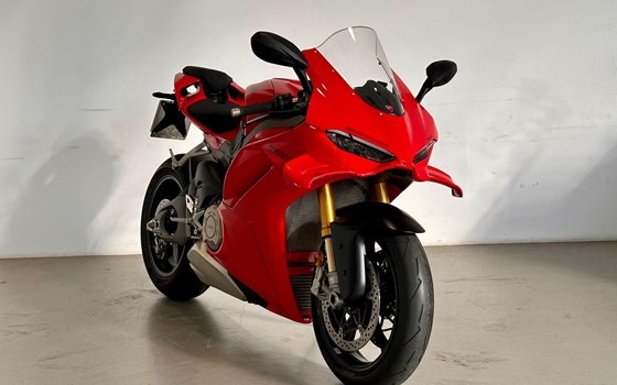 Gebrauchtmotorrad Ducati Panigale V4 S - Bild 1