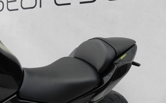 Gebrauchtmotorrad Kawasaki Ninja 650 - Bild 11