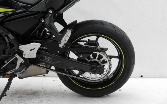 Gebrauchtmotorrad Kawasaki Ninja 650 - Bild 6