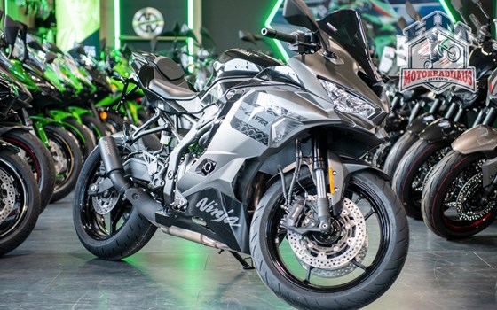 Neufahrzeug Kawasaki Ninja ZX-4RR - Bild 2