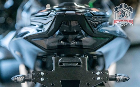Neufahrzeug Kawasaki Ninja ZX-4RR - Bild 8