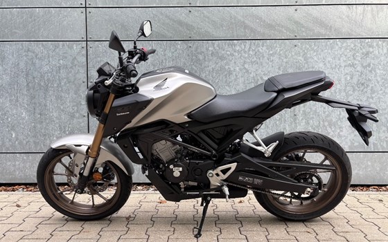 Gebrauchtmotorrad Honda CB125R - Bild 3