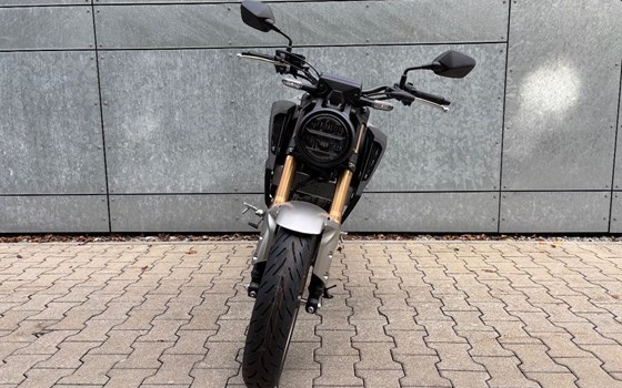 Gebrauchtmotorrad Honda CB125R - Bild 6