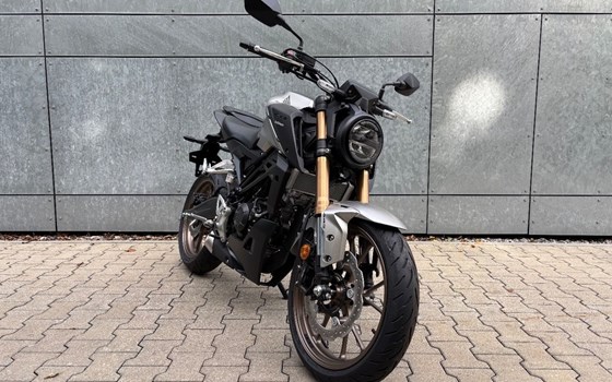 Gebrauchtmotorrad Honda CB125R - Bild 7