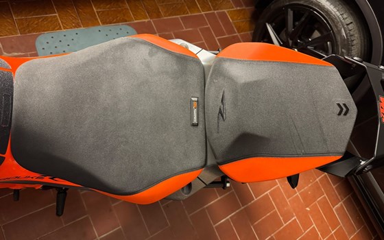 Gebrauchtmotorrad KTM 1290 Super Duke R - Bild 11