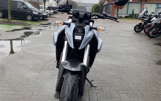 Gebrauchtmotorrad Suzuki GSX-8S - Bild 2