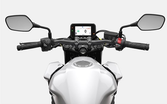 Neufahrzeug Honda CB500 Hornet E-Clutch - Bild 3