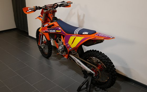 Gebrauchtmotorrad KTM 250 SX-F Factory Edition - Bild 6