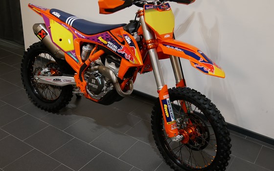 Gebrauchtmotorrad KTM 250 SX-F Factory Edition - Bild 3