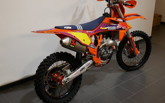 Gebrauchtmotorrad KTM 250 SX-F Factory Edition - Bild 5