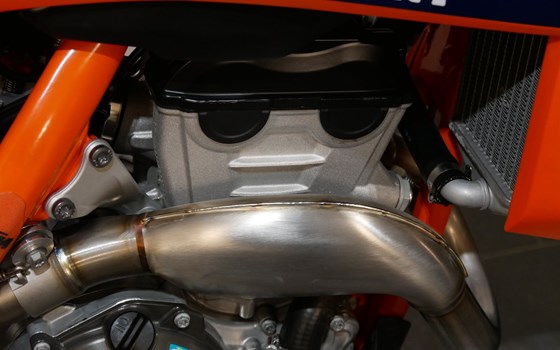 Gebrauchtmotorrad KTM 250 SX-F Factory Edition - Bild 8