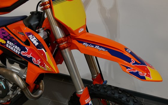 Gebrauchtmotorrad KTM 250 SX-F Factory Edition - Bild 12
