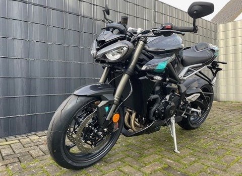 Neufahrzeug Triumph Street Triple 765 RS - Bild 1