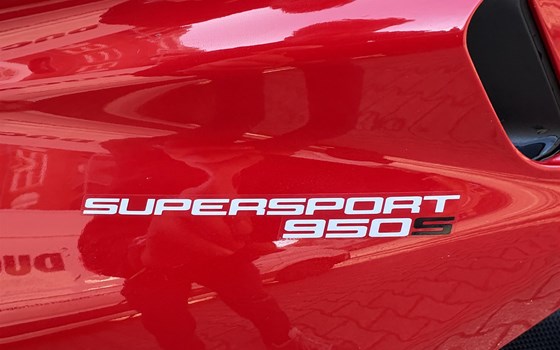Gebrauchtmotorrad Ducati SuperSport 950 S - Bild 12
