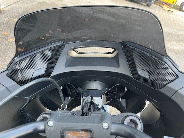 Harley-Davidson Softail Low Rider ST (Vivid Black) - Bild 13