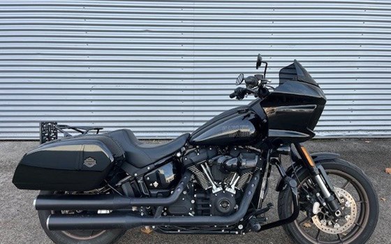 Gebrauchtmotorrad Harley-Davidson Softail Low Rider ST - Bild 2
