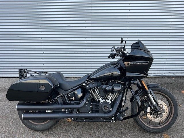 Harley-Davidson Softail Low Rider ST (Vivid Black) - Bild 2