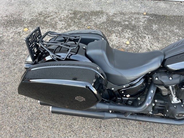 Harley-Davidson Softail Low Rider ST (Vivid Black) - Bild 6