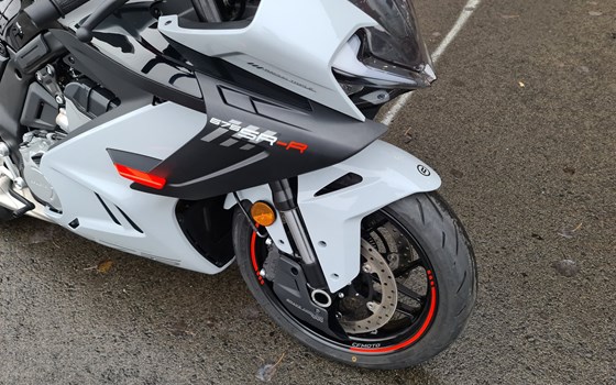 Gebrauchtmotorrad CFMOTO 675SR-R - Bild 4