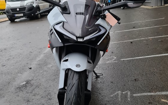 Gebrauchtmotorrad CFMOTO 675SR-R - Bild 5