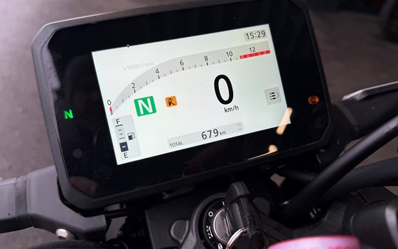 Gebrauchtmotorrad Honda CB125R - Bild 2