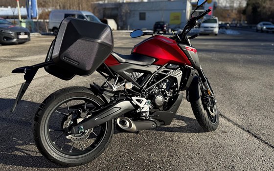 Gebrauchtmotorrad Honda CB125R - Bild 3