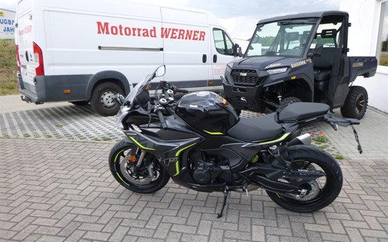 Gebrauchtmotorrad Benelli Tornado Naked Twin 500 - Bild 1